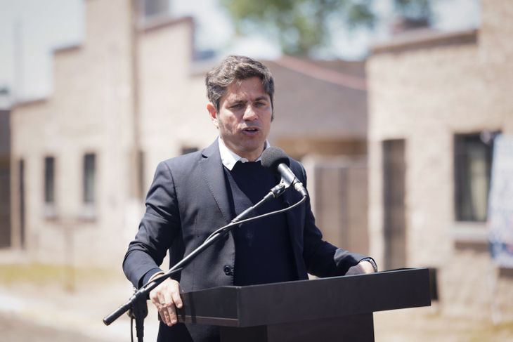 Entre los dirigentes que luchan por encabezar la oposición, el gobernador bonaerense Axel Kicillof volvió a cruzar el modelo económico del Gobierno.
