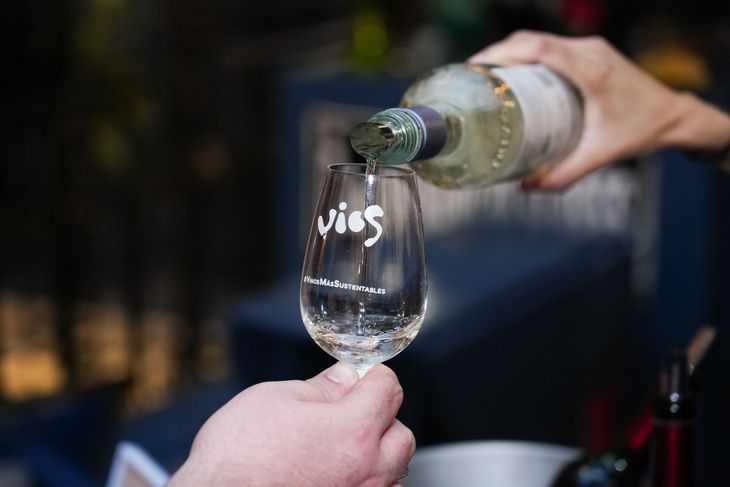 Los vinos blancos dulces ganan espacio entre los más jóvenes Los vinos blancos dulces ganan espacio entre los más jóvenes