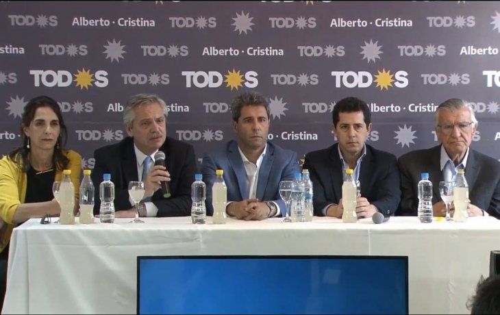 Alberto Fernández junto a María Eugenia Bielsa, Sergio Uñac, Wado De Pedro y José Luis Gioja.