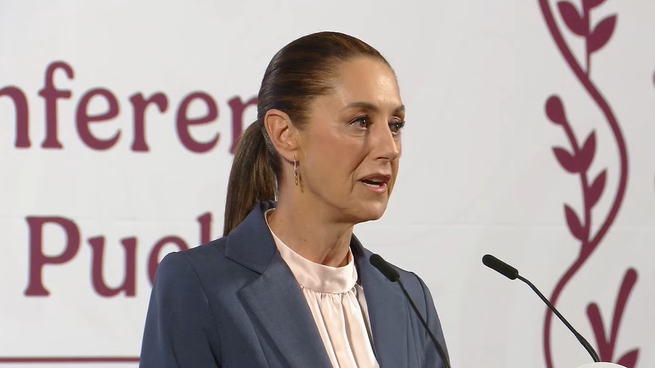 Claudia Sheinbaum brinda una nueva Mañanera del Pueblo.