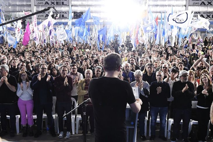 Axel Kicillof cerró un plenario de la militancia en Mar Chiquita.