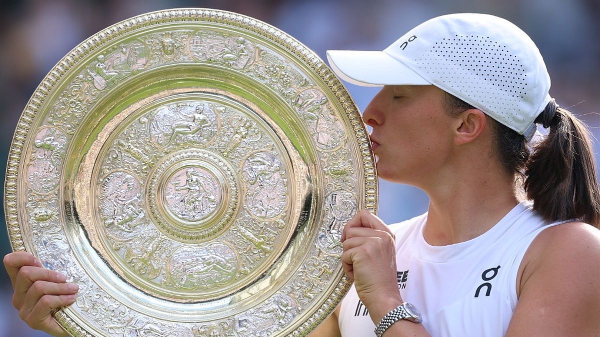 Wimbledon: Swiatek played a legendary final to be champion for the first time