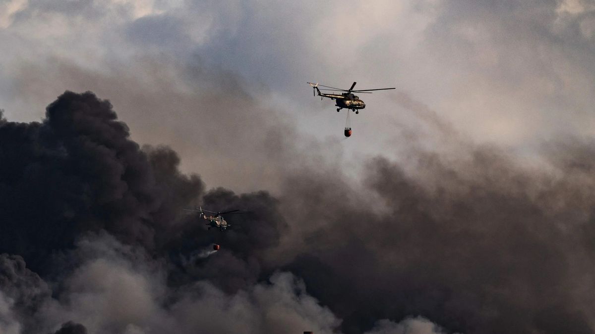this is how firefighters fight to contain the fire this is how firefighters fight to contain the fire