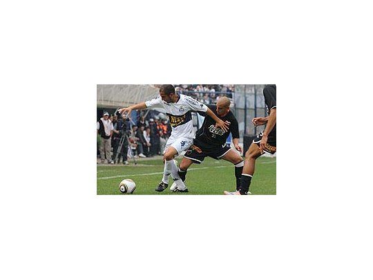 Gimnasia y Colón protagonizaron un pobre partido en La Plata.