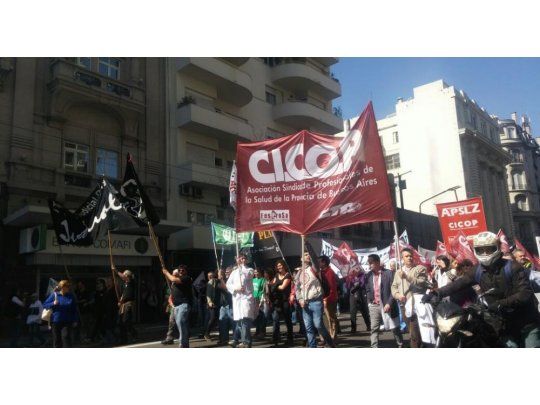 Paro y movilización de médicos bonaerenses