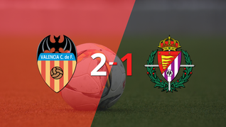 valencia consiguio una victoria en casa por 2 a 1 ante valladolid