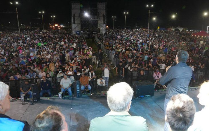 El gobernador particip&oacute; de la Fiesta de la Confraternidad Departamental, celebrada el domingo en Ceres.