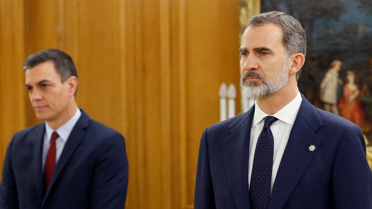 The king of Spain tasks Pedro Sánchez with trying to form a government