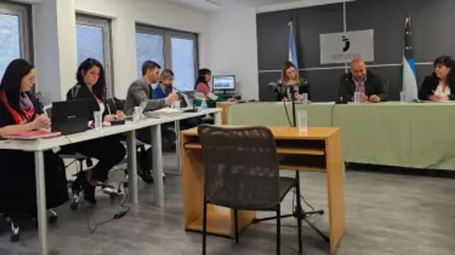 La Corte Suprema confirmó la condena del excomisario rionegrino Néstor Gustavo Luna por abuso sexual contra una menor y dio por cerrada la vía de reclamos judiciales.