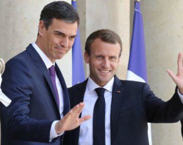 Macron y Sánchez conversaron este viernes sobre la crisis migratoria en Ceuta y coordinaron medidas para fortalecer el control fronterizo.