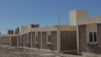 El Gobierno financiará la construcción de viviendas para sectores vulnerables y de clase media