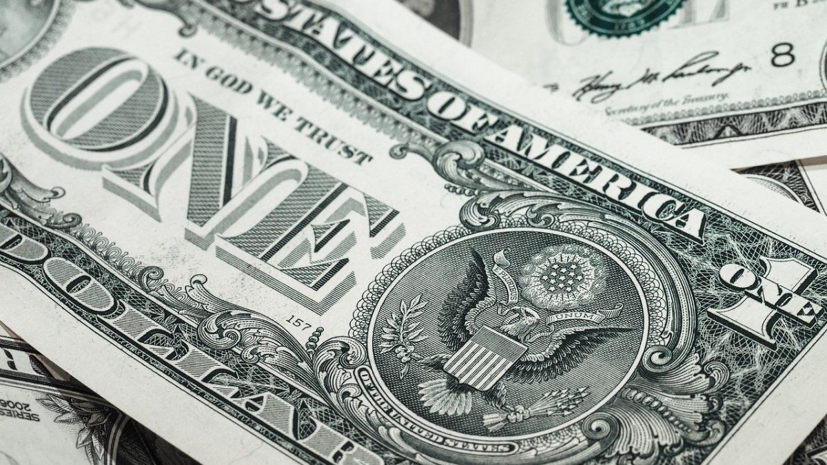 The financial dollar rebounds strongly, but is heading for its biggest weekly drop in 9 months