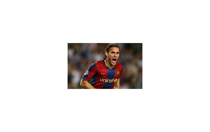 Gabriel Milito es pretendido por el Aston Villa, pero el club inglés quiere que llegue como jugador libre.