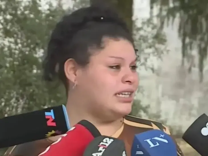 “Fueron a matar al que se les cruzara. ¿Para qué llevaron un arma?”, expresó en declaraciones a TN, visiblemente conmovida. “Nos arruinaron la vida a todos”, agregó. “Fueron a matar al que se les cruzara. ¿Para qué llevaron un arma?”, expresó en declaraciones a TN, visiblemente conmovida. “Nos arruinaron la vida a todos”, agregó.