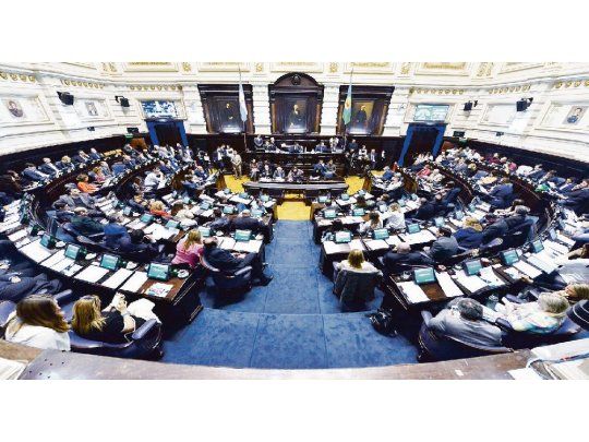 exprés. La Cámara de Diputados, primero, aprobó y giró a Senado el proyecto de ley de baja de tarifas en Buenos Aires.