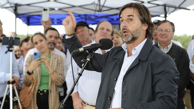 Lacalle Pou afirmó que defenderá la reforma de la seguridad social, pero que el país tiene otras prioridades.