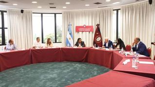 Las provincias no podemos ceder más de nuestros recursos a Nación”, advirtieron los legisladores salteños. Las provincias no podemos ceder más de nuestros recursos a Nación”, advirtieron los legisladores salteños.