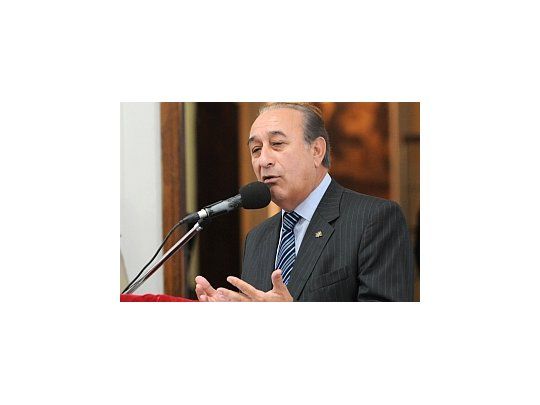 Arturo Puricelli.