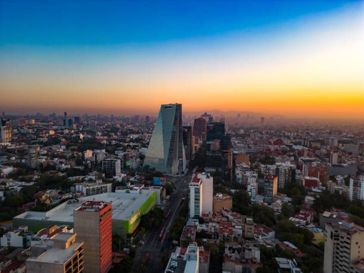 El Servicio Meteorológico Nacional proyecta para la Ciudad de México una temperatura máxima de entre 26 y 28 °C