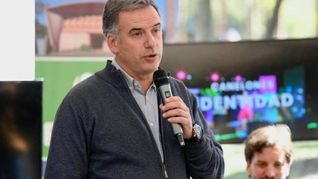 Yamandú Orsi propuso modificar la reforma de la seguridad social sin eliminar las AFAP.