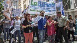 The bankers sealed a salary increase of more than 40% for the December-January two-month period. The bankers sealed a salary increase of more than 40% for the December-January two-month period.