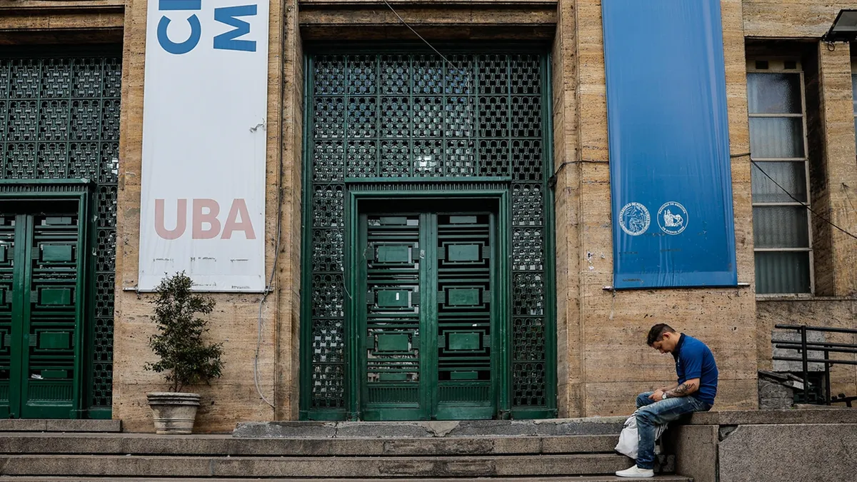 El Ministerio de Capital Humano intim� a las universidades a garantizar las clases en medio del paro docente