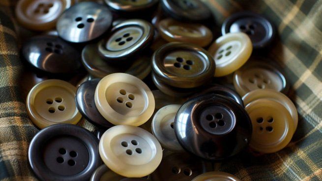 Los botones pueden reciclarse y tener otro uso que no sea&nbsp; en las prendas.