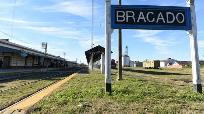 Imagen de la estación de tren de Bragado.