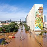 Tener preparada una mochila de emergencia y un plan familiar puede facilitar una evacuación segura ante inundaciones, tormentas y otros eventos climáticos extremos. Tener preparada una mochila de emergencia y un plan familiar puede facilitar una evacuación segura ante inundaciones, tormentas y otros eventos climáticos extremos.
