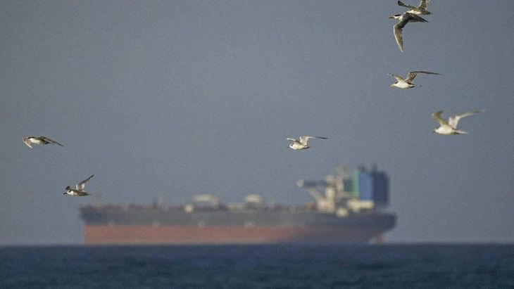 El estrecho de Ormuz, clave para el transporte de petróleo, se mantiene en el centro de la tensión global. El estrecho de Ormuz, clave para el transporte de petróleo, se mantiene en el centro de la tensión global.