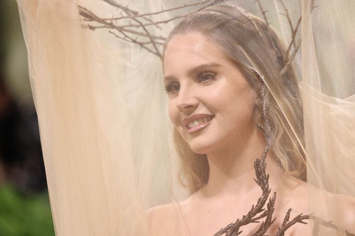 Lana del Rey at the Met Gala 2024 Lana del Rey at the Met Gala 2024