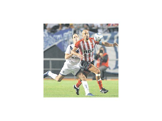 Vélez festeja campeonatos seguido y quiere una nueva Copa Libertadores; Estudiantes volvió a los primeros planos y Lanús está en constante crecimiento. Son los nuevos grandes del fútbol argentino.