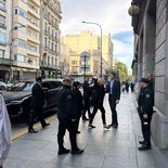 Karina Milei ingresa al Congreso para encabezar una serie de encuentros con legisladores oficialistas y ordenar la estrategia parlamentaria. Karina Milei ingresa al Congreso para encabezar una serie de encuentros con legisladores oficialistas y ordenar la estrategia parlamentaria.