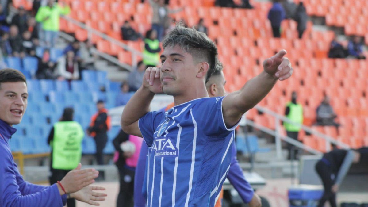 Godoy Cruz reacted in time, turned it around and can leave the red zone