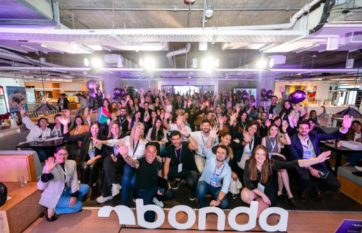 Brian Klahr and Agustín Perelman, founders of Bonda, along with speakers and Human Resources leaders from key companies in the country and the region, on day 1 of HRTrends. Brian Klahr and Agustín Perelman, founders of Bonda, along with speakers and Human Resources leaders from key companies in the country and the region, on day 1 of HRTrends.