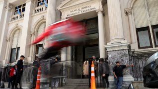 El gremio denunció cierres y despidos en el BCRA y el Banco Hipotecario. El gremio denunció cierres y despidos en el BCRA y el Banco Hipotecario.