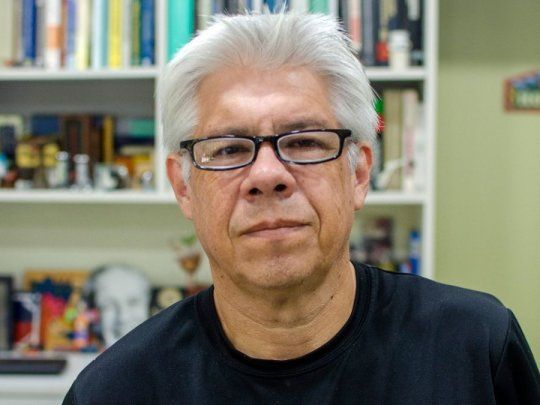 Sosa Escudero. Publicó “Borges, Big Data y yo” en Siglo XXI.