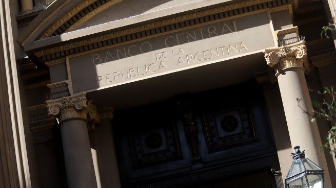 El BCRA sigue sin intervenir en el mercado oficial de cambios.