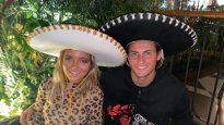 Fer Serrano es la novia del delantero de la seleccion mexicana, Santiago Giménez. La pareja se comprometió en noviembre de 2022.