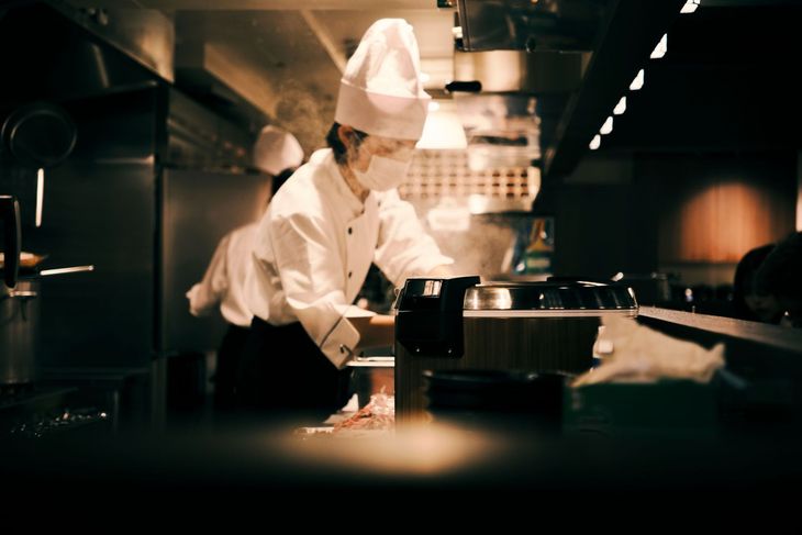 Las franquicias gastronómicas pueden centralizar los datos de sus sucursales mediante sistemas de monitoreo inteligente, verificar el cumplimiento de los estándares de calidad y anticipar fallas en los equipos de frío. Las franquicias gastronómicas pueden centralizar los datos de sus sucursales mediante sistemas de monitoreo inteligente, verificar el cumplimiento de los estándares de calidad y anticipar fallas en los equipos de frío.