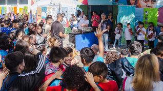 Zabaleta participó de un evento pedagógico-deportivo y visitó una pyme de Hurlingham