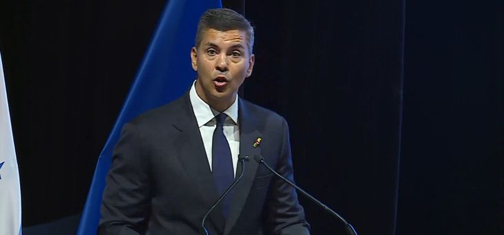 Peña fue el primer mandatario en hablar y destacó a Asunción como 