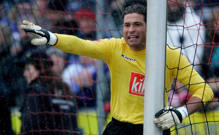 Despite having been a professional goalkeeper for more than a decade, Wiese ventured into bodybuilding and then in wrestling. Despite having been a professional goalkeeper for more than a decade, Wiese ventured into bodybuilding and then in wrestling.