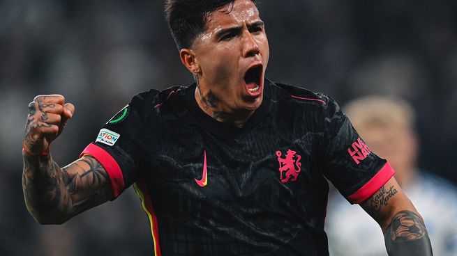 Enzo Fernández anotó su primer gol europeo con la camiseta del Chelsea.