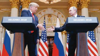 Donald Trump y Vladimir Putin comienzan las conversaciones para finalizar el conflicto bélico en Ucrania.