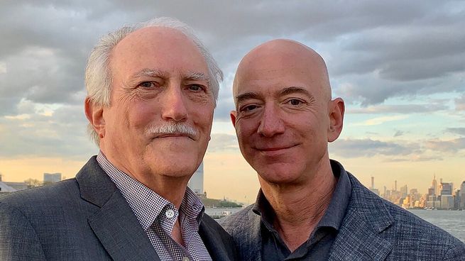 La vida de Miguel Bezos, padre del millonario fundador de Amazon.