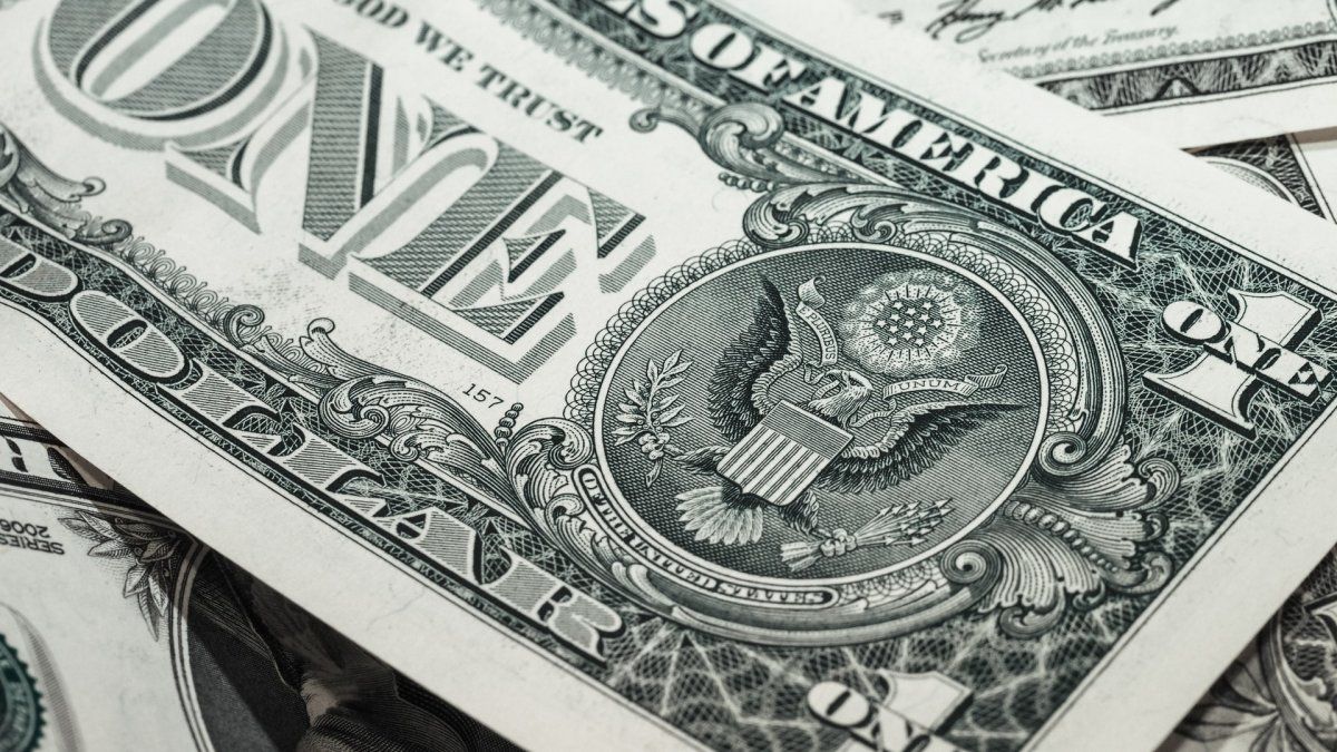 Dollar in the world closed its best year since 2015