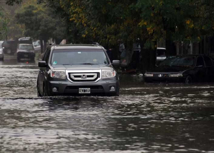 Trágico temporal en La Plata dejó al menos 48 muertos (foto 1)