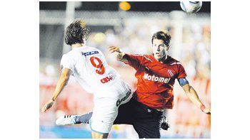 El capitán Carlos Matheu dio la cara por sus compañeros y el cuerpo técnico, reconociendo el mal momento de Independiente.