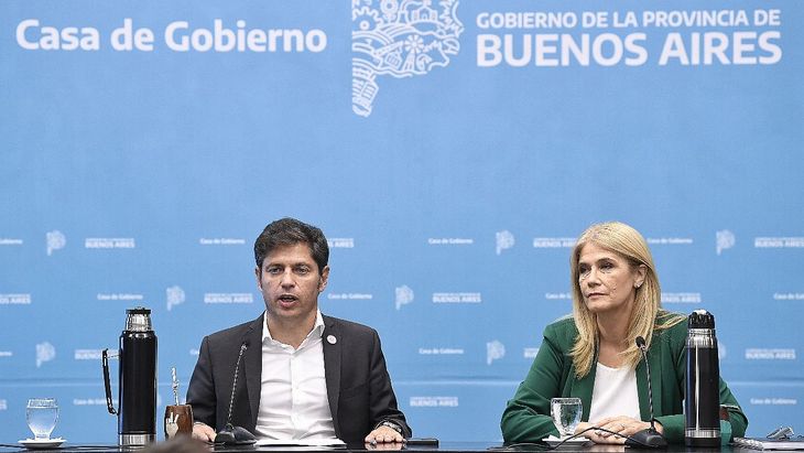 Axel Kicillof y Verónica Magario, gobernador y vicegobernadora de la Provincia de Buenos Aires. Axel Kicillof y Verónica Magario, gobernador y vicegobernadora de la Provincia de Buenos Aires.